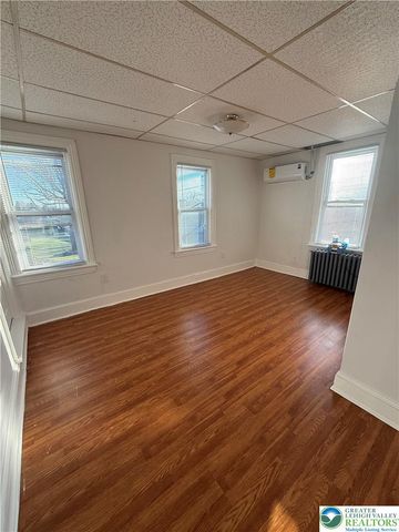 500 Belfast Road, Plainfield Twp, PA 18064