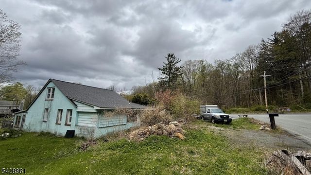 2 Lake Stockholm Ter, Jefferson Twp., NJ 07460
