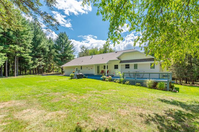 6211 Kies Street Ne, Cannon Twp, MI 49341