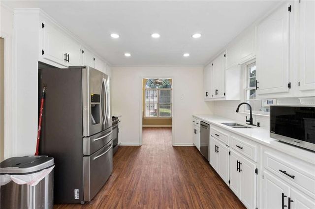 248 Taylors Farm Drive, Canton, GA 30115