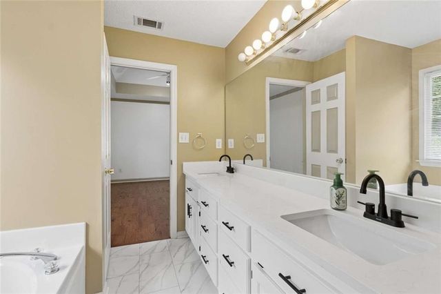 248 Taylors Farm Drive, Canton, GA 30115