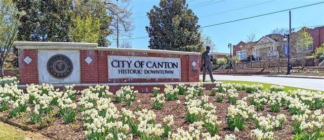 248 Taylors Farm Drive, Canton, GA 30115