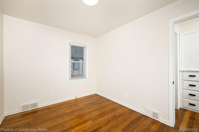 1150 Carol Avenue, Plymouth, MI 48170