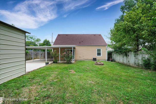 3800 Hillcross Dr, Louisville, KY 40229