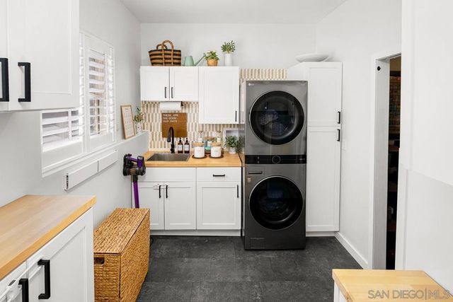 6969 Tower Street, La Mesa, CA 91942