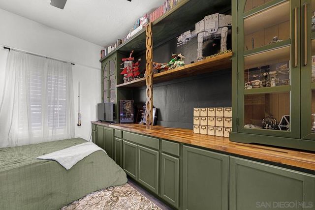 6969 Tower Street, La Mesa, CA 91942