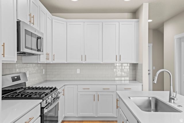 6588 W RAYNOLDS PEAK WAY, West Jordan, UT 84081