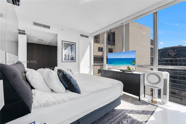 1100 Biscayne Blvd 6307, Miami, FL 33132