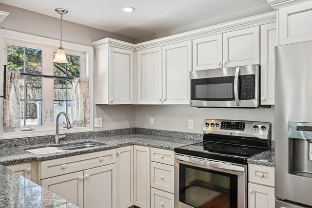 6A Patriots Way 37, Sterling, MA 01564