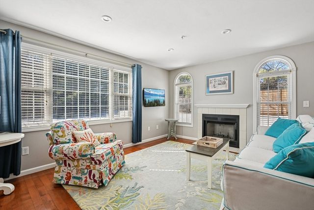 6A Patriots Way 37, Sterling, MA 01564