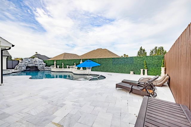 174 Bayou Lafourche Drive, Thibodaux, LA 70301