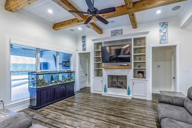 174 Bayou Lafourche Drive, Thibodaux, LA 70301