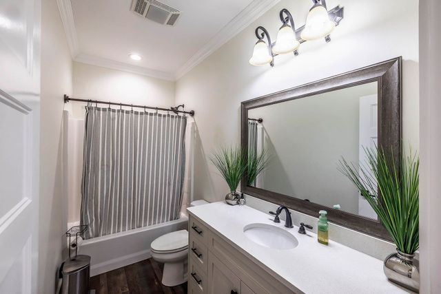 174 Bayou Lafourche Drive, Thibodaux, LA 70301