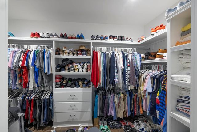 174 Bayou Lafourche Drive, Thibodaux, LA 70301