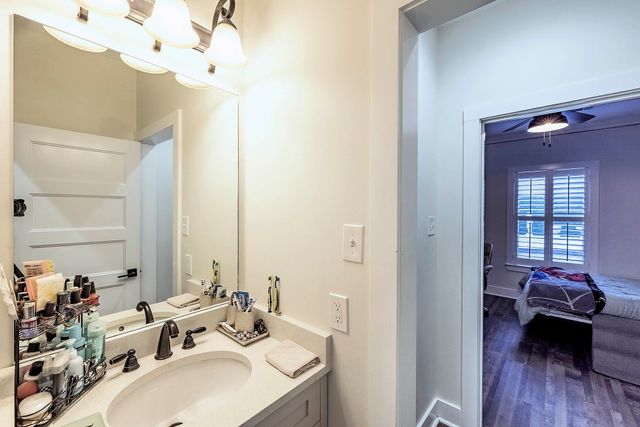 174 Bayou Lafourche Drive, Thibodaux, LA 70301