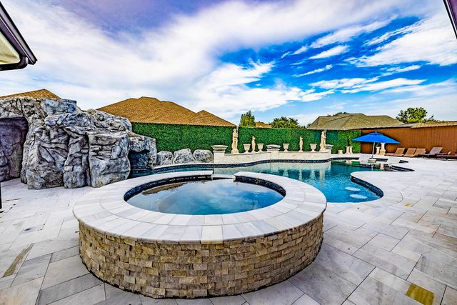 174 Bayou Lafourche Drive, Thibodaux, LA 70301