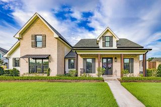 174 Bayou Lafourche Drive, Thibodaux, LA 70301