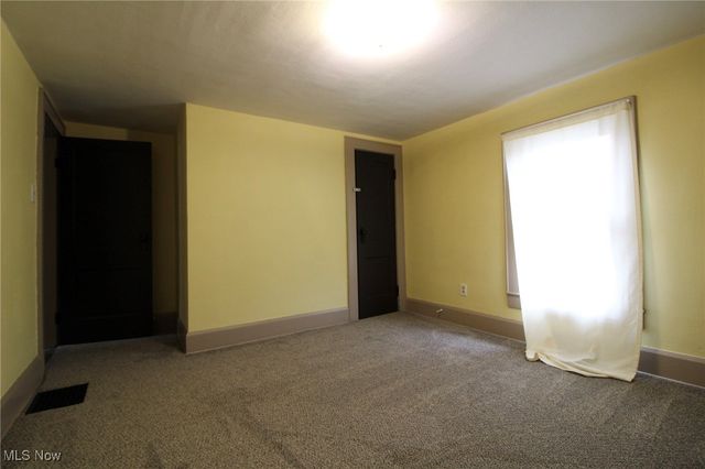 1338 Pine Street, Zanesville, OH 43701