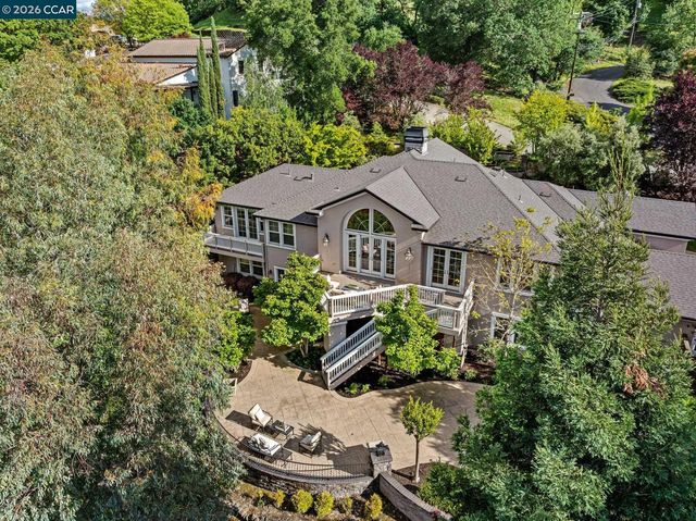 612 Sugarloaf Ct, Walnut Creek, CA 94596