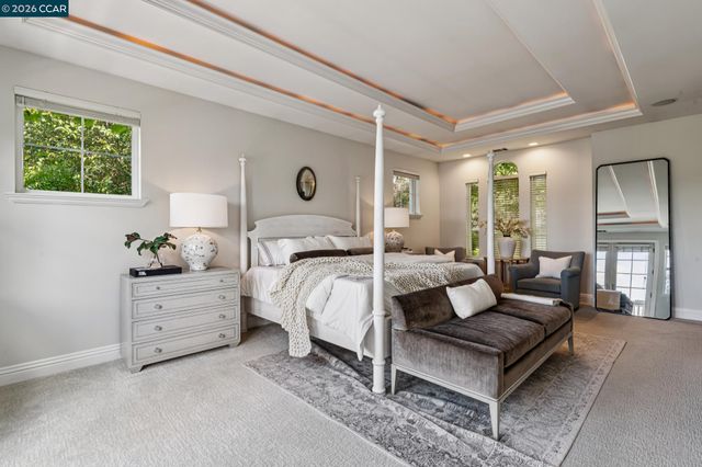 612 Sugarloaf Ct, Walnut Creek, CA 94596