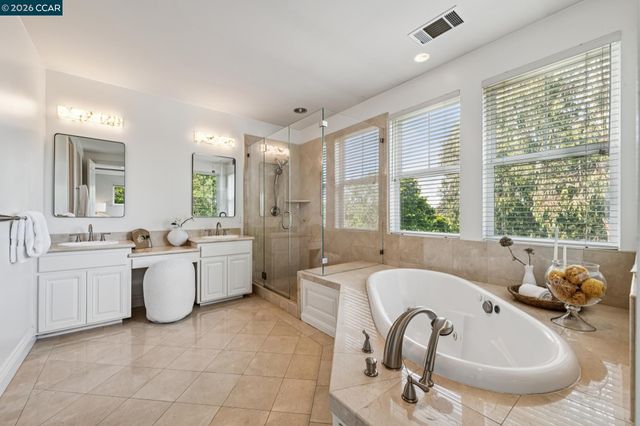 612 Sugarloaf Ct, Walnut Creek, CA 94596