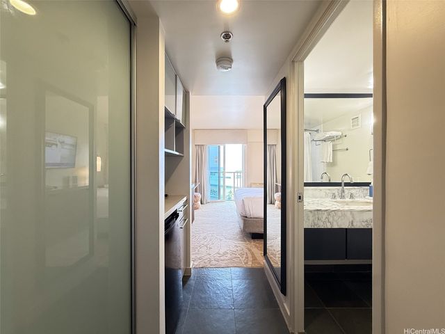 410 Atkinson Drive 1263, Honolulu, HI 96814