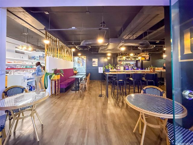 410 Atkinson Drive 1263, Honolulu, HI 96814