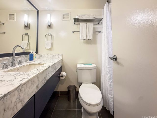 410 Atkinson Drive 1263, Honolulu, HI 96814