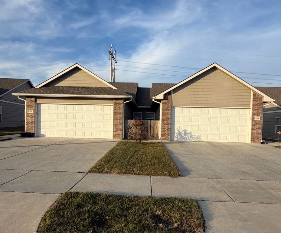 12124-12126 W 33rd St N, Wichita, KS 67205