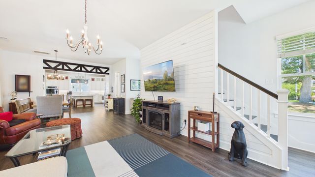 2012 Codorus Lane, Hanahan, SC 29410