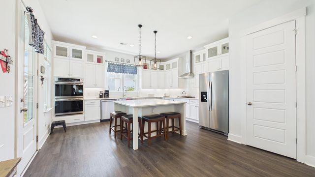2012 Codorus Lane, Hanahan, SC 29410