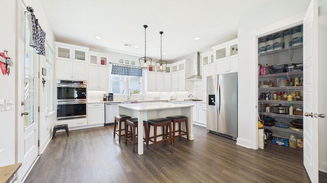 2012 Codorus Lane, Hanahan, SC 29410