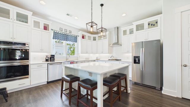2012 Codorus Lane, Hanahan, SC 29410