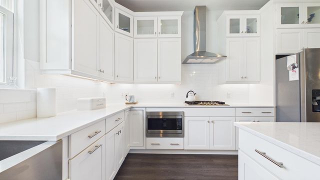 2012 Codorus Lane, Hanahan, SC 29410
