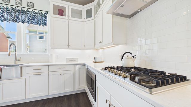 2012 Codorus Lane, Hanahan, SC 29410