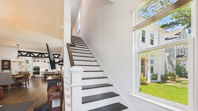 2012 Codorus Lane, Hanahan, SC 29410