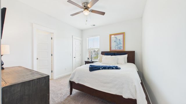 2012 Codorus Lane, Hanahan, SC 29410