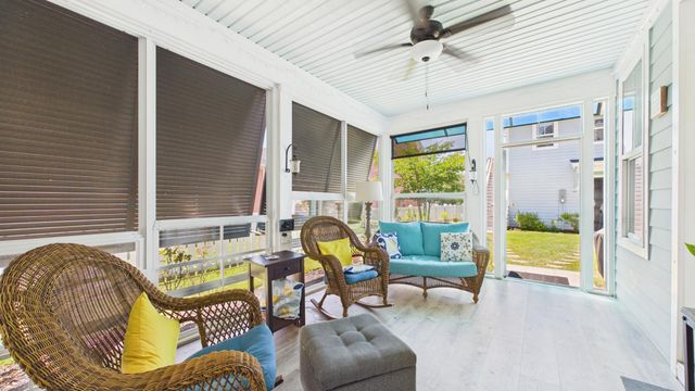 2012 Codorus Lane, Hanahan, SC 29410