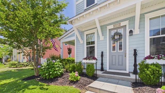 2012 Codorus Lane, Hanahan, SC 29410