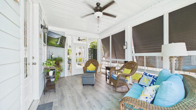 2012 Codorus Lane, Hanahan, SC 29410