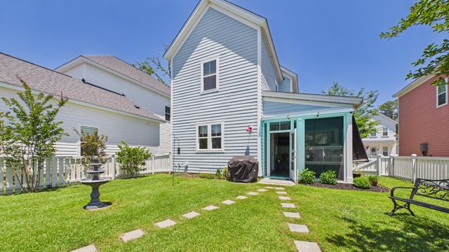 2012 Codorus Lane, Hanahan, SC 29410