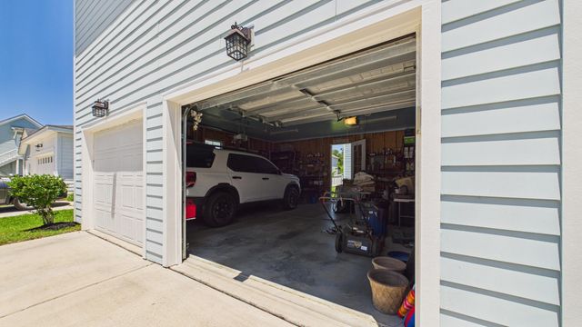 2012 Codorus Lane, Hanahan, SC 29410