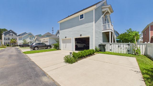 2012 Codorus Lane, Hanahan, SC 29410