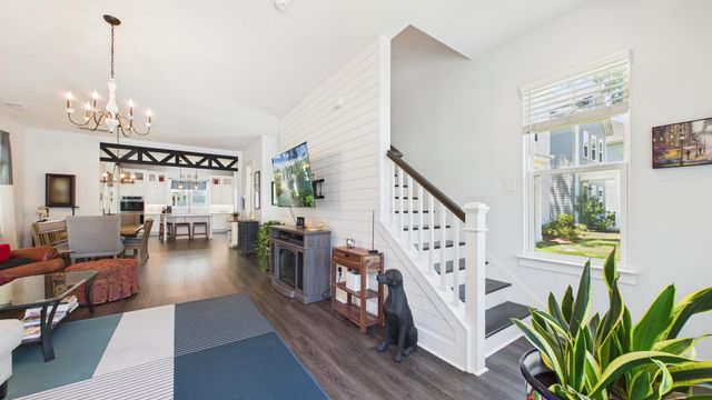 2012 Codorus Lane, Hanahan, SC 29410