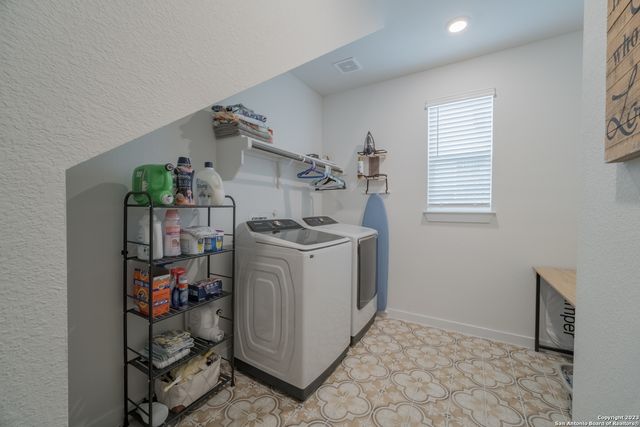 2909 Mindel St, New Braunfels, TX 78130