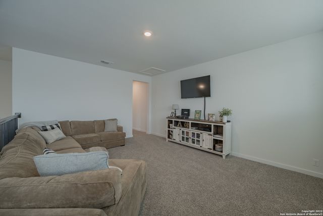 2909 Mindel St, New Braunfels, TX 78130
