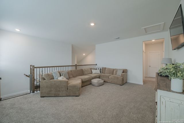 2909 Mindel St, New Braunfels, TX 78130