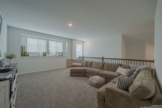 2909 Mindel St, New Braunfels, TX 78130