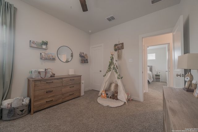 2909 Mindel St, New Braunfels, TX 78130