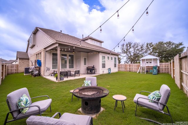 2909 Mindel St, New Braunfels, TX 78130